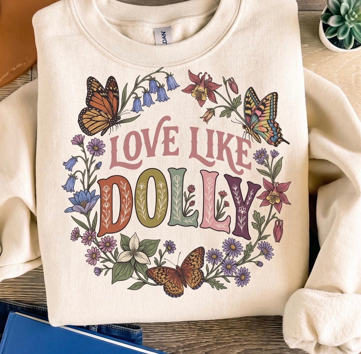 Love Like Dolly Crewneck